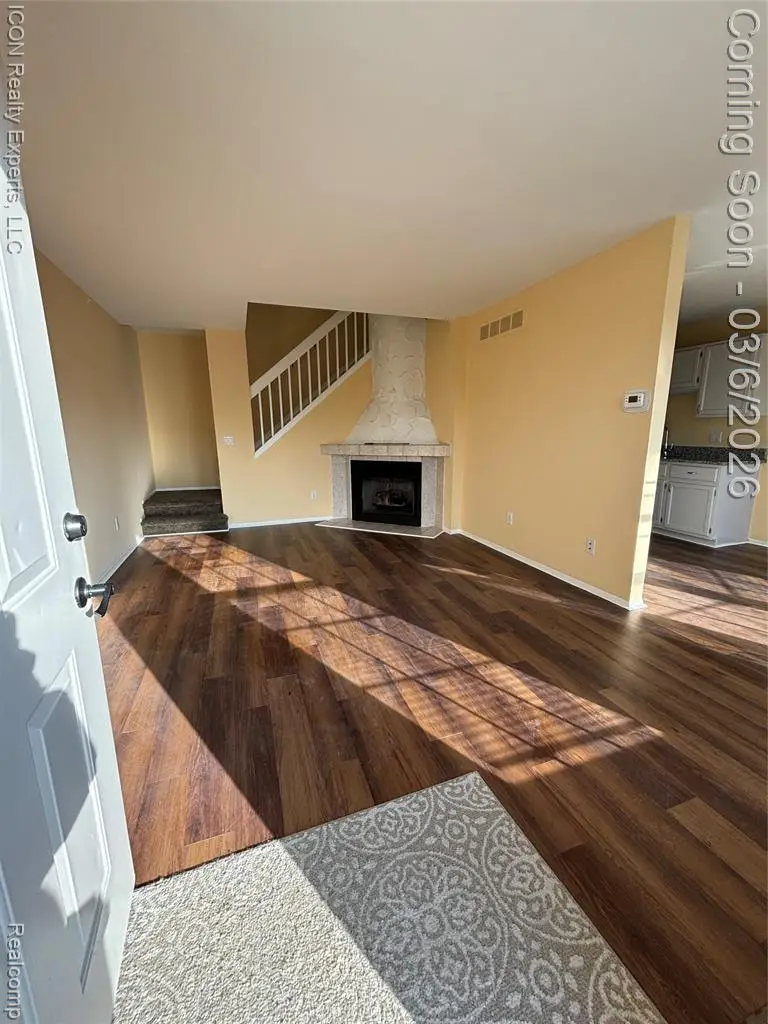 38890 Country, Farmington Hills, MI 48331 - #2