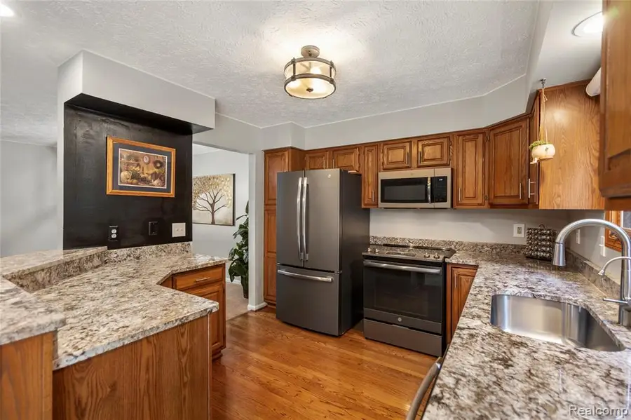 6535 Ridgeview, Clarkston, MI  - #3