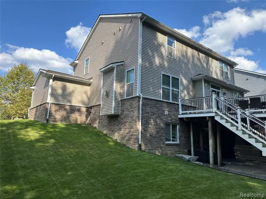 58143 Sunflower, New Hudson, MI  - #2