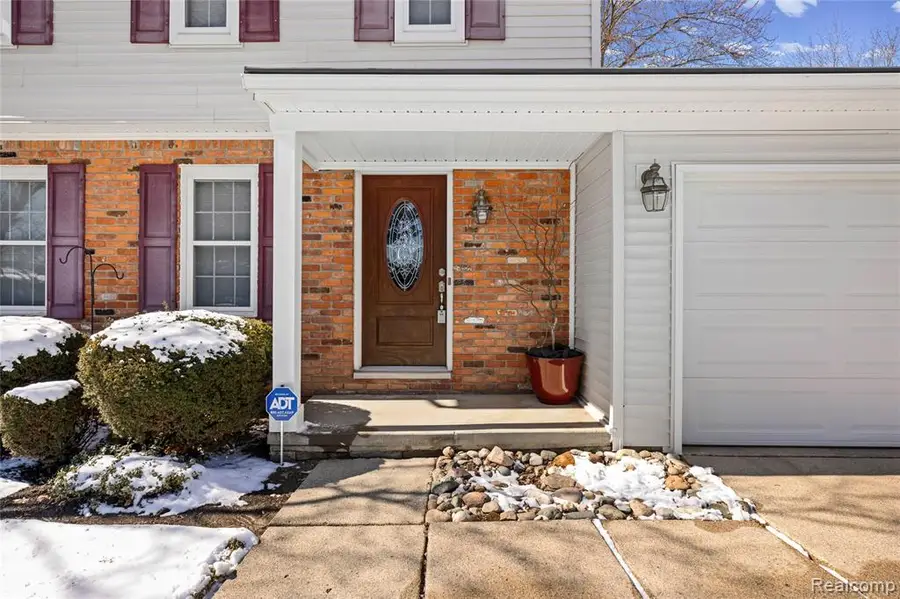 1999 Windingway, Wixom, MI 48393 - #2