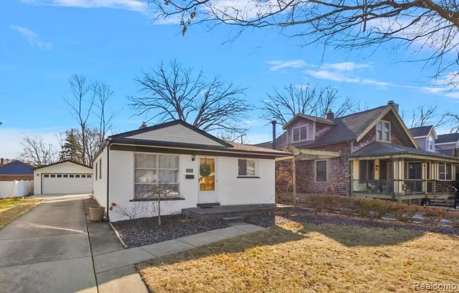 2828 Robina, Berkley, MI  - #2