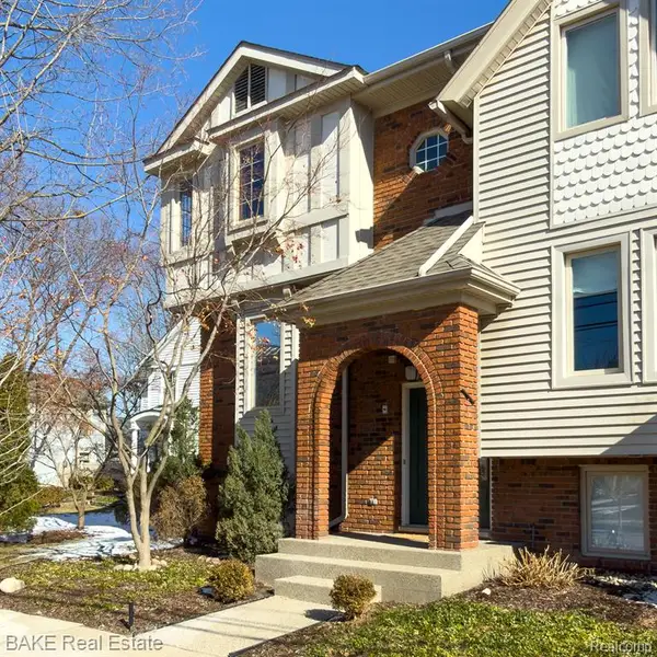 381 Hamilton, Plymouth, MI 