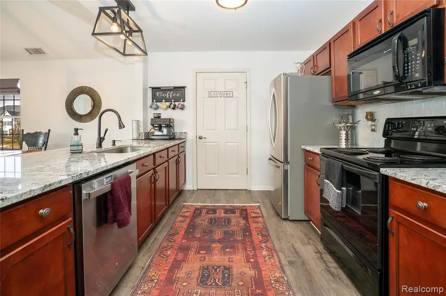 3148 Kneeland, Howell, MI  - #3