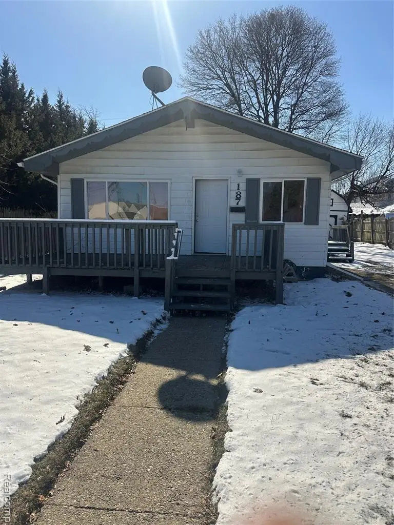 187 NE Nebraska, Pontiac, MI  - #1