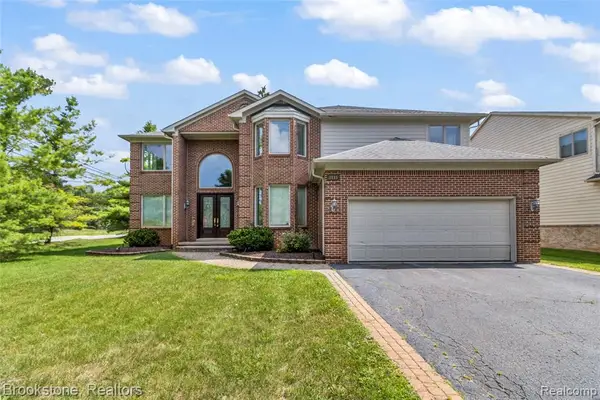 2115 Aldwin, West Bloomfield, MI 48324