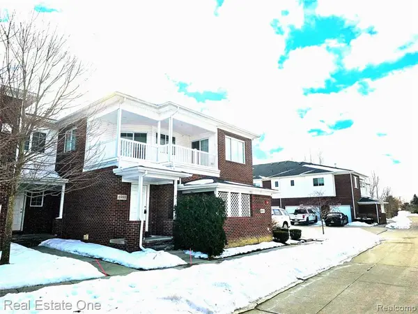 6988 Boulder Pointe #85, Washington, MI 