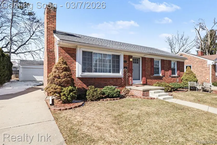 9815 Shadyside, Livonia, MI  - #2
