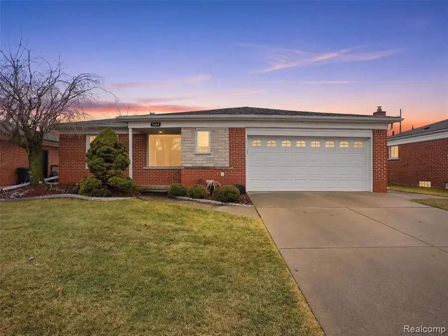 7697 Carrousel, Westland, MI  - #2