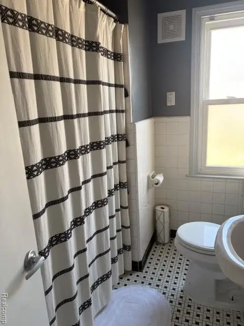 2970 Geneva, Dearborn, MI  - #2