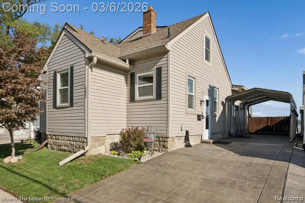 132 N Liberty, Belleville, MI  - #1