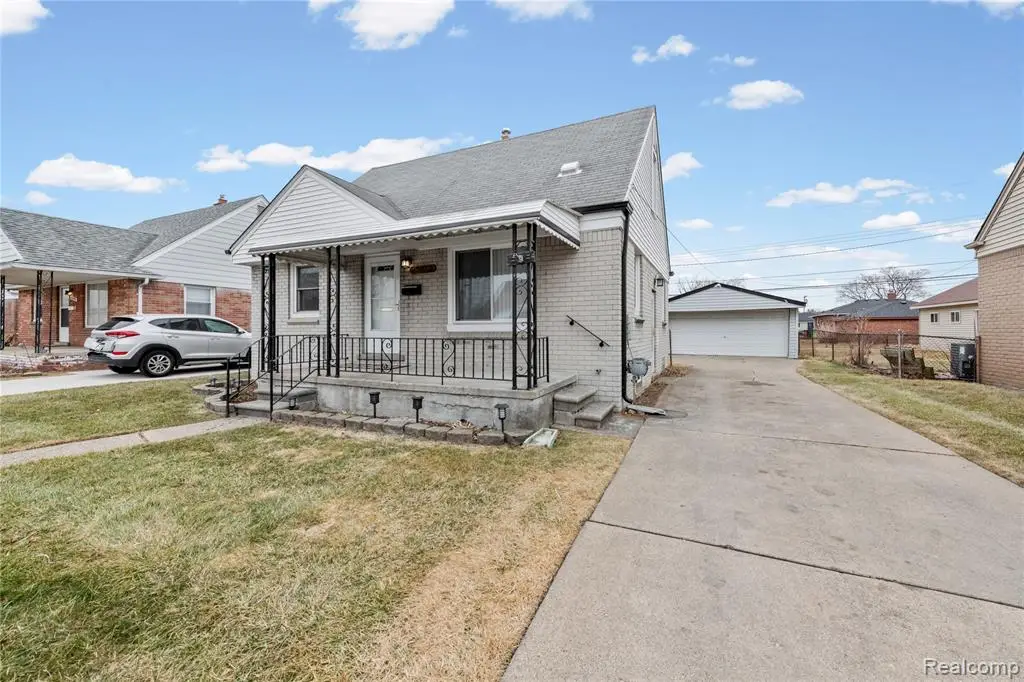 25215 Mackinac, Roseville, MI  - #1