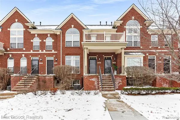 3086 Camden, Troy, MI 