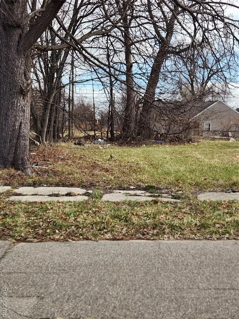 3978 16th, Detroit, MI 48208 - #2