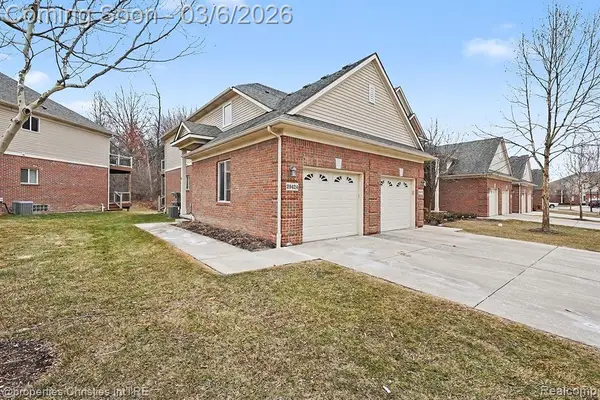29424 Woodpark, Warren, MI 