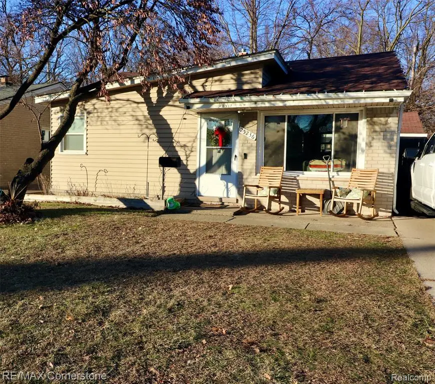 25236 Hopkins, Dearborn Heights, MI  - #2