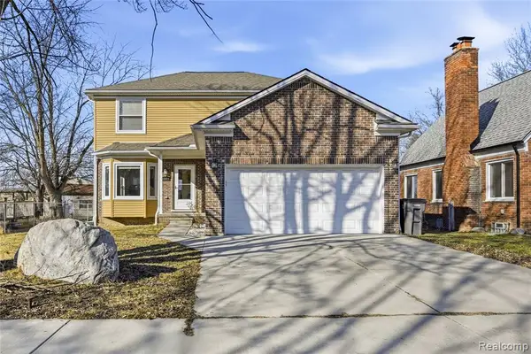 22011 Sharkey, Clinton Township, MI 