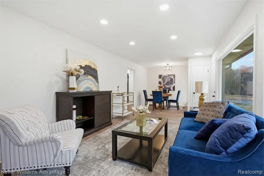 28750 W 9 Mile, Farmington, MI  - #3