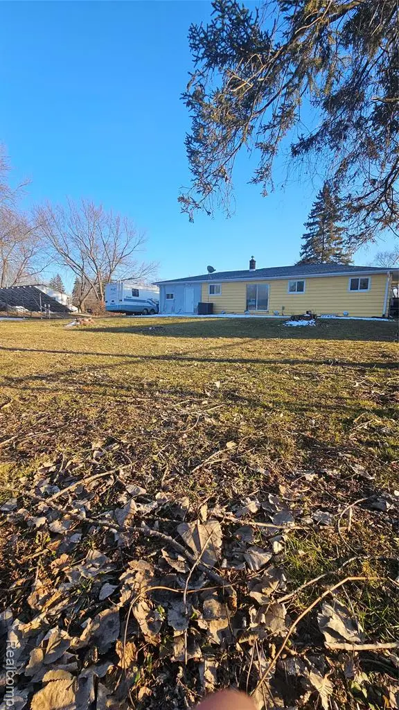 2315 Kansas, Saginaw, MI  - #3