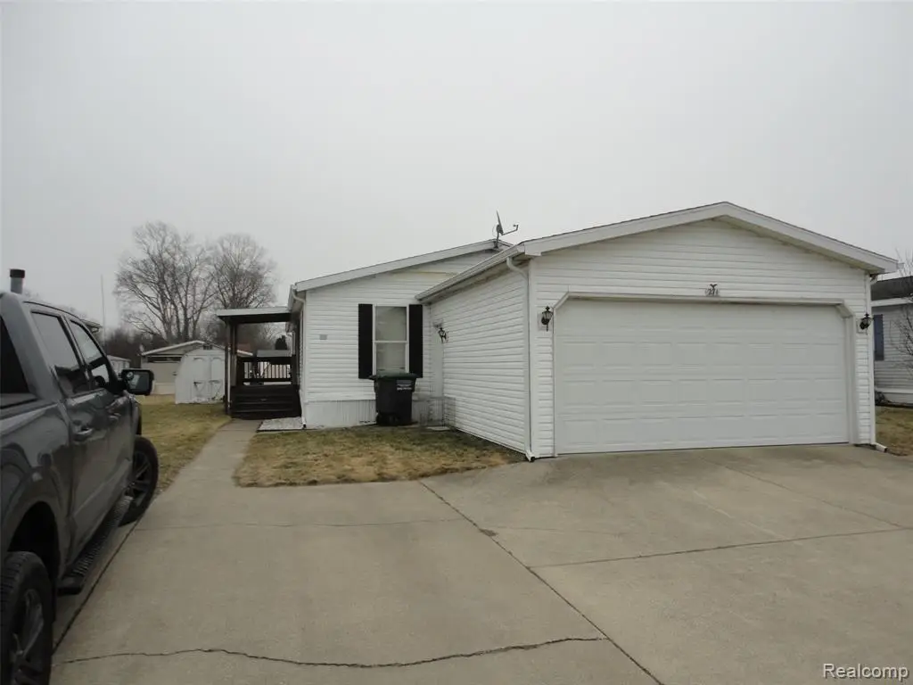 271 Bluestem, Erie, MI 48133 - #1