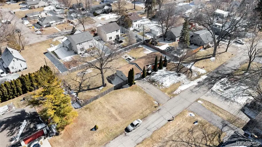 21670 Hancock, Farmington, MI  - #3