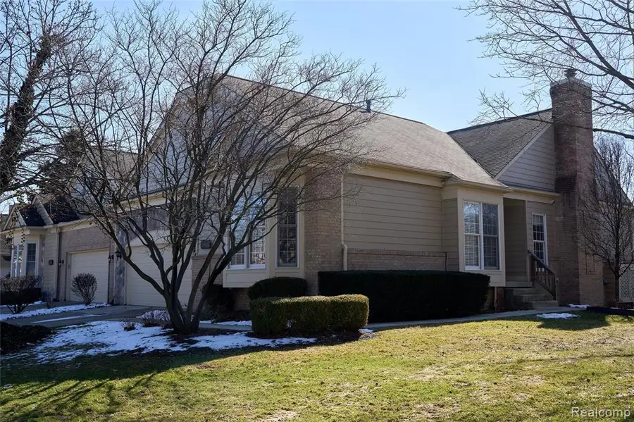 39615 Muirfield, Northville, MI  - #2