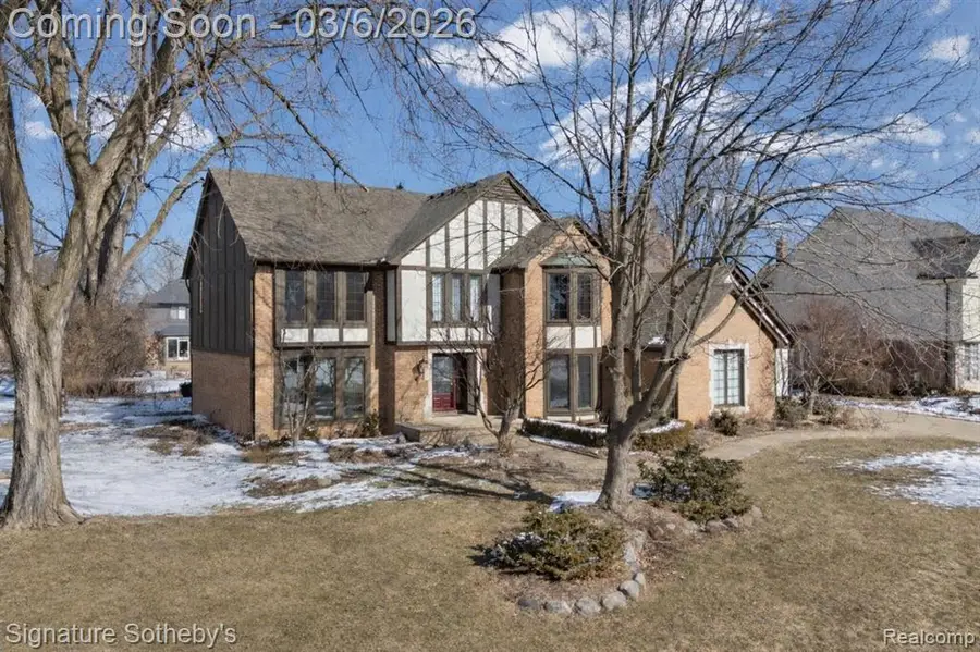 1031 Home, Bloomfield, MI  - #2