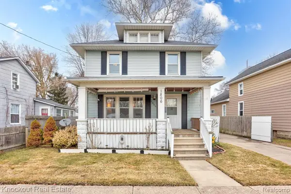 1806 Mackinaw, Saginaw, MI 