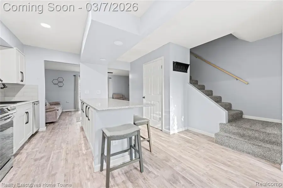 2636 Keewahdin Rd #10, Fort Gratiot, MI  - #3