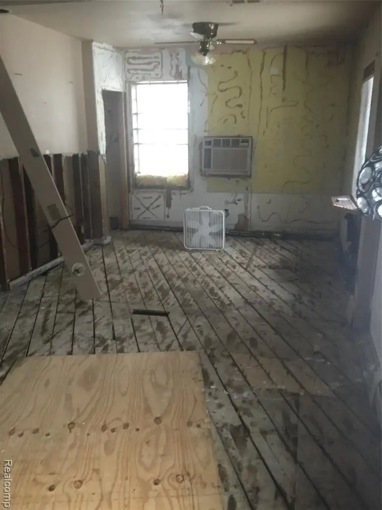 224 W Princeton, Pontiac, MI  - #2