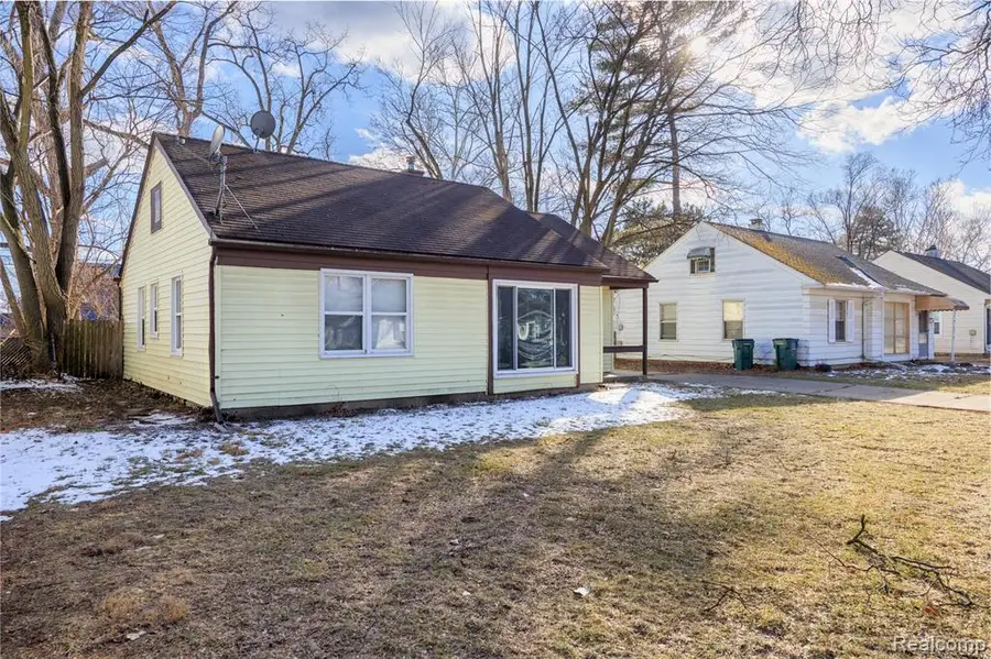 10731 Albany, Oak Park, MI 48237 - #2