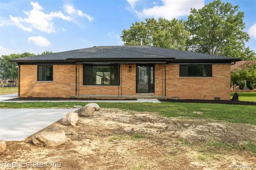 47900 Jefferson, Chesterfield, MI 48047 - #2