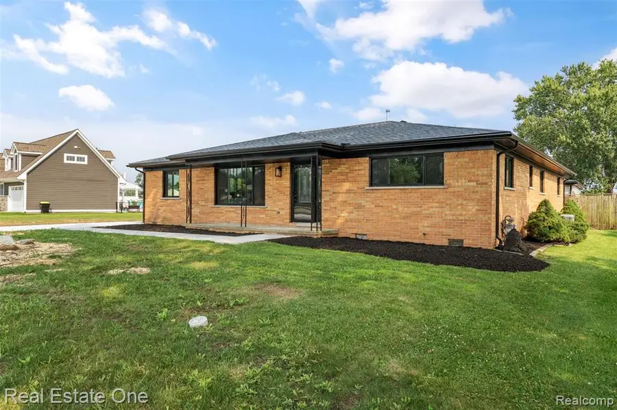 47900 Jefferson, Chesterfield, MI 48047 - #3