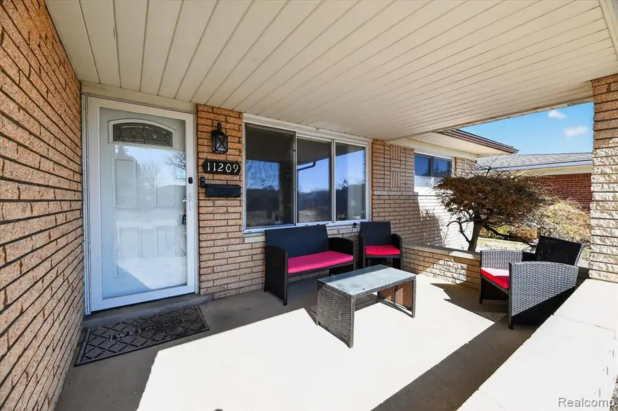 11209 Glenis, Sterling Heights, MI  - #2