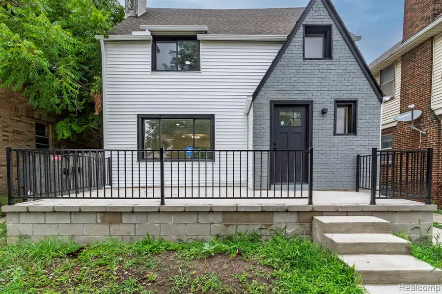2744 Lawrence, Detroit, MI  - #3