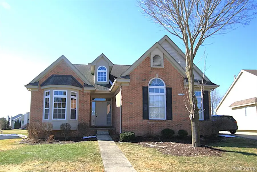 11152 Woodfield, Holly, MI  - #2