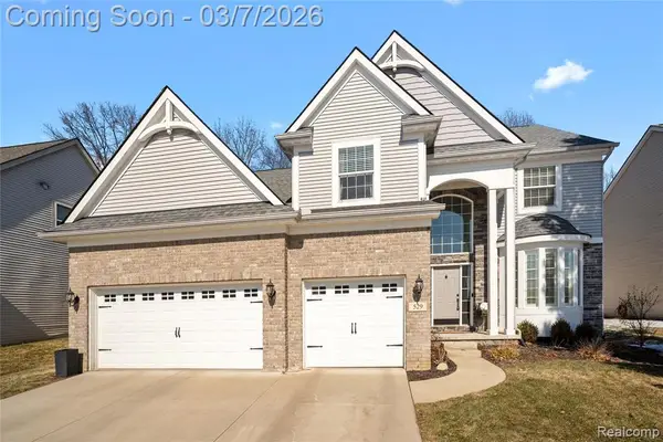 529 Napa Valley, Milford, MI 