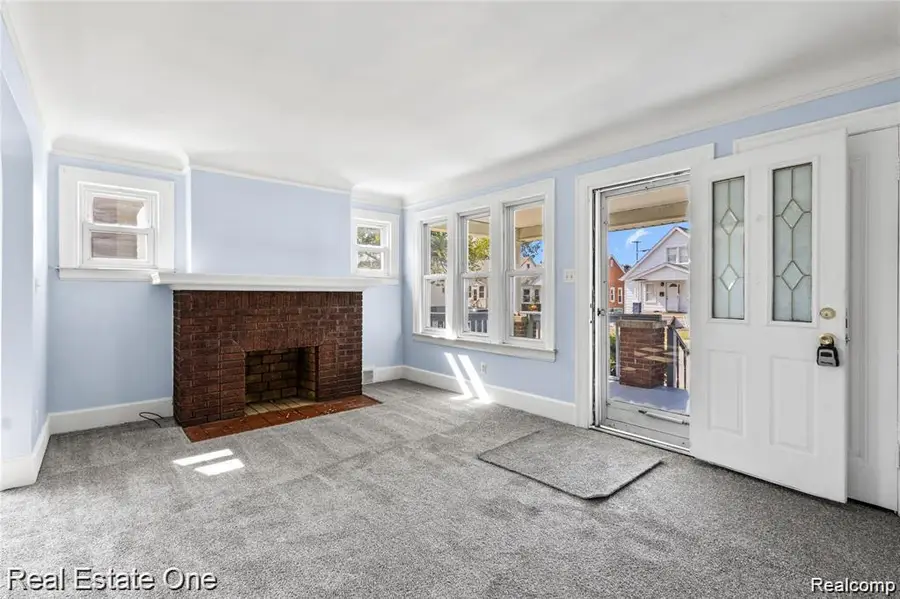 5444 Kenilworth, Dearborn, MI  - #3