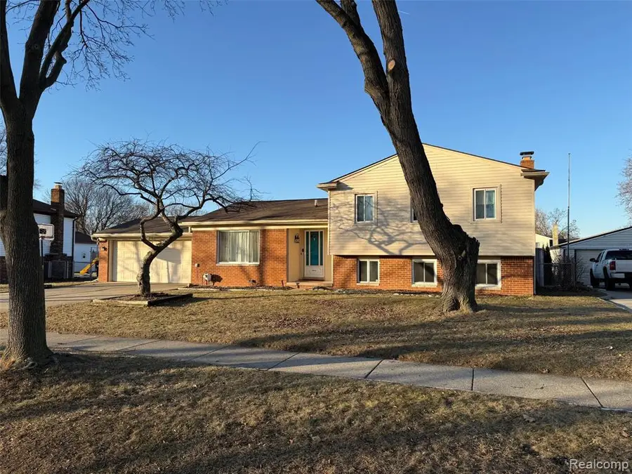 13133 Concord, Sterling Heights, MI  - #2