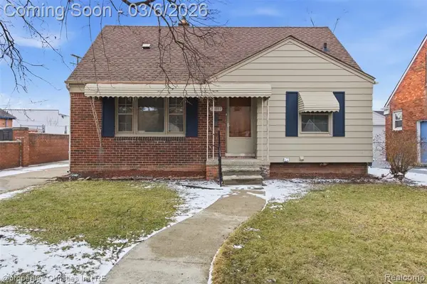23041 Roanoke, Oak Park, MI 