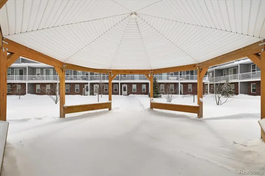 3951 Trailwaycommons, Auburn Hills, MI  - #3