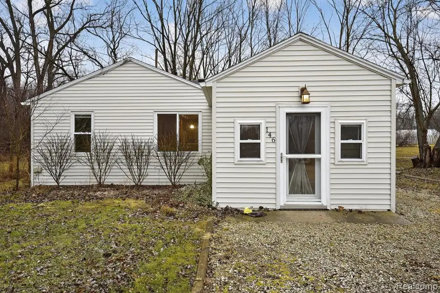 146 Virginia, Carleton, MI 48117 - #2