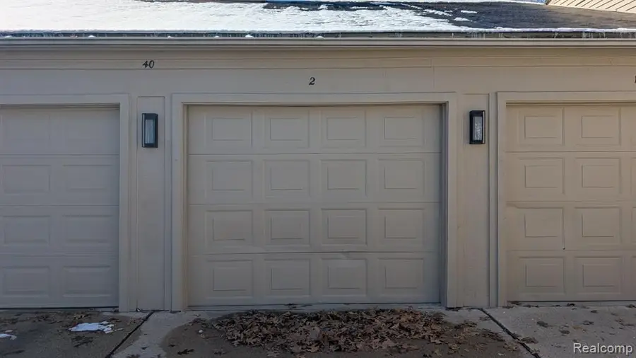 40 Pine Tree Ridge #2, Waterford, MI  - #3