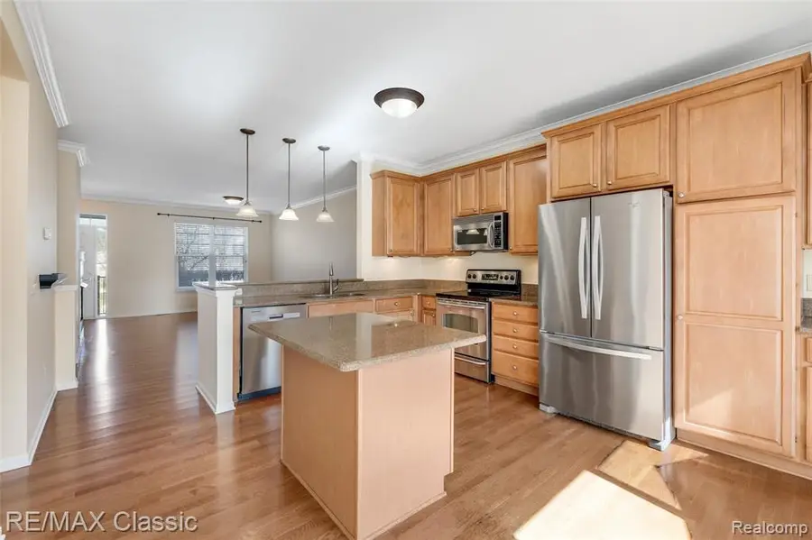 8114 Heron Hills, Walled Lake, MI  - #2