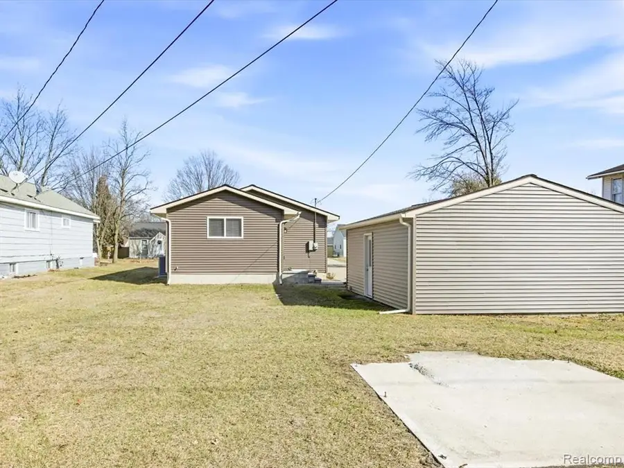 2835 17th, Port Huron, MI 48060 - #3