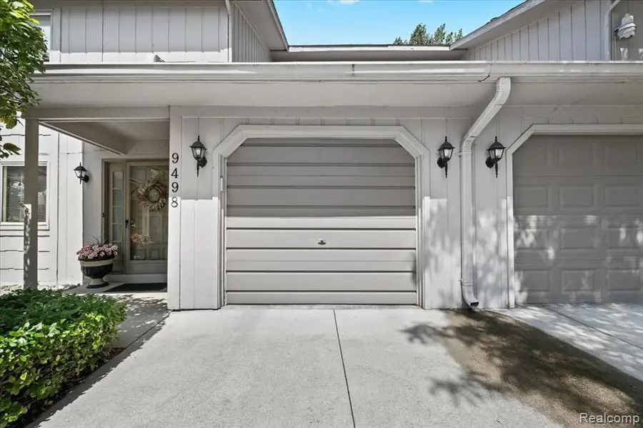 9498 Fenwin, Grand Blanc, MI  - #2