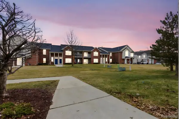 51602 Stern #128, Chesterfield, MI 