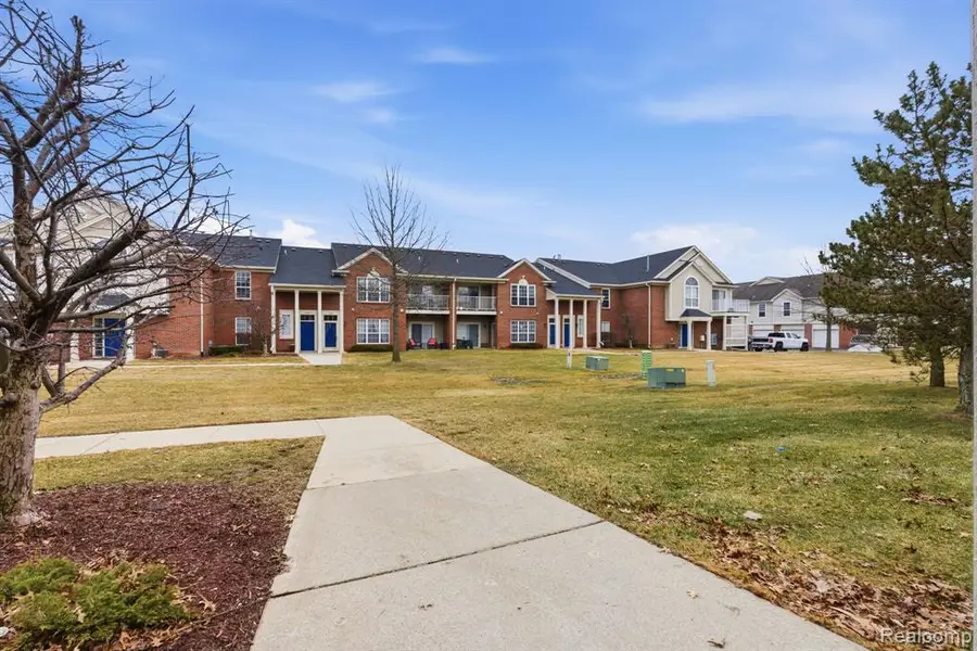 51602 Stern #128, Chesterfield, MI  - #2