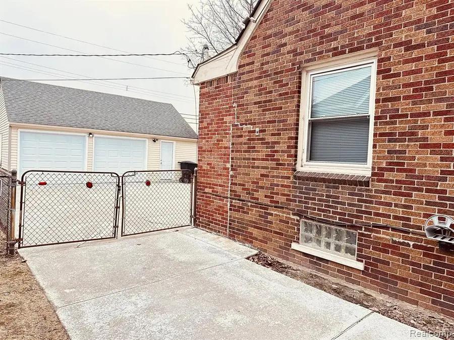 8321 Yolanda, Detroit, MI  - #2