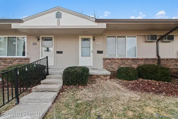 25231 Potomac #2, South Lyon, MI 48178