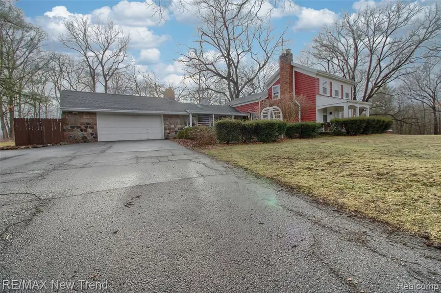 2470 Chilson, Howell, MI 48843 - #3